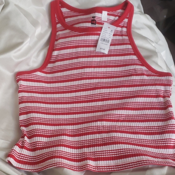 Me to We Tank Top/ Crop Top - Picture 1 of 2